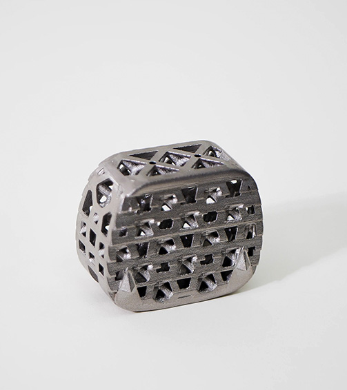 <p>Caja espinal</p> <p><strong>Cervical 3d Cage</strong></p><p style="font-family: Constantia, 'Lucida Bright', 'DejaVu Serif', Georgia, 'serif'; font-size: 12px; color: green">**Registro en trámite**</p> - Imagen 2